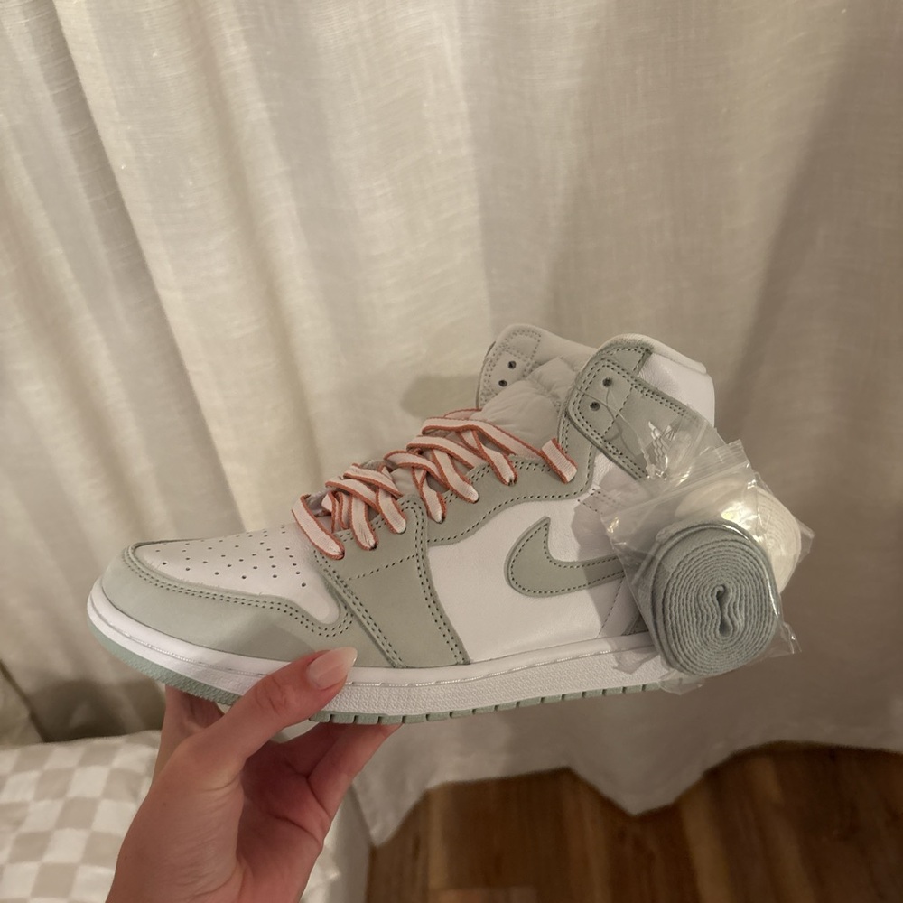 Jordan 1 OG High Seafoam